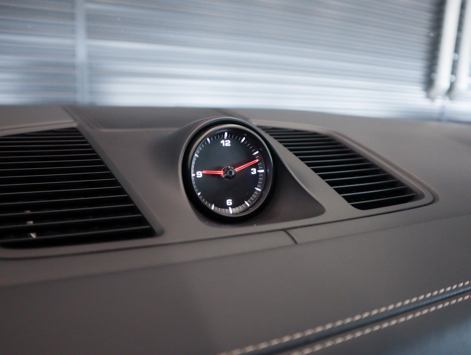 Certified 2022 Porsche Cayenne Turbo image 23