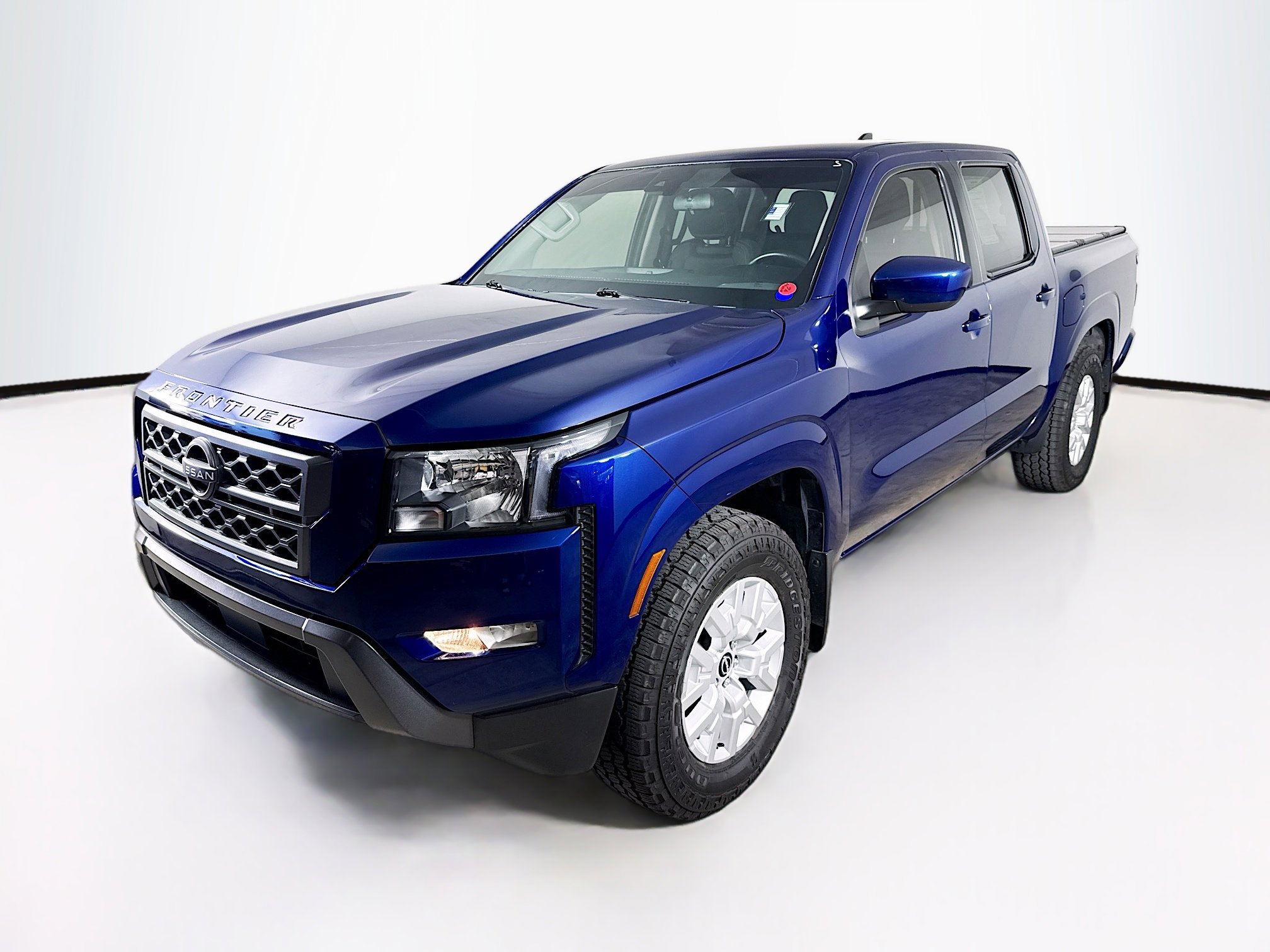 Used 2022 Nissan Frontier SV image 4