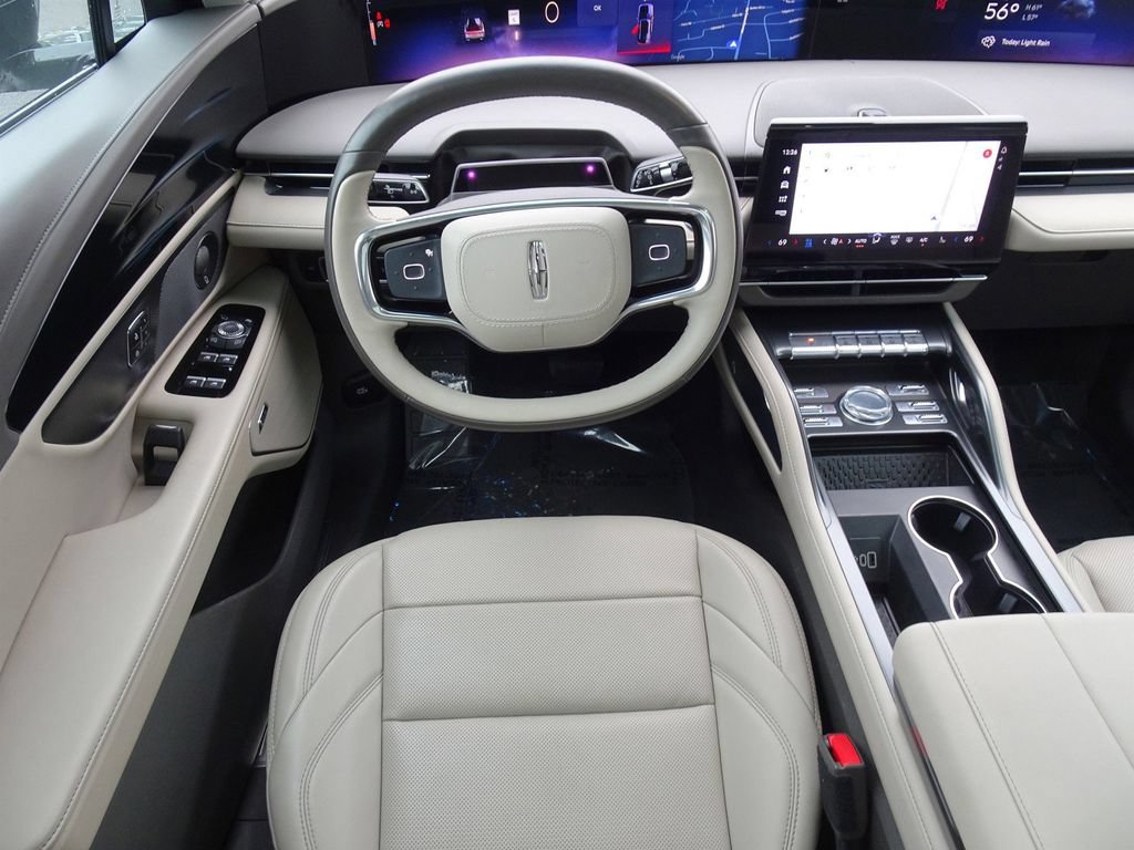 Used 2024 Lincoln Nautilus Premier w/ Equipment Group 102A AWD/4WD image 14