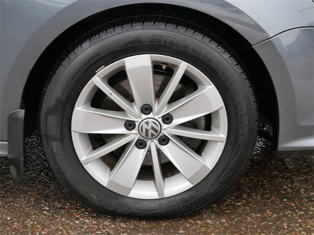 Used 2015 Volkswagen Jetta TDI SE image 9