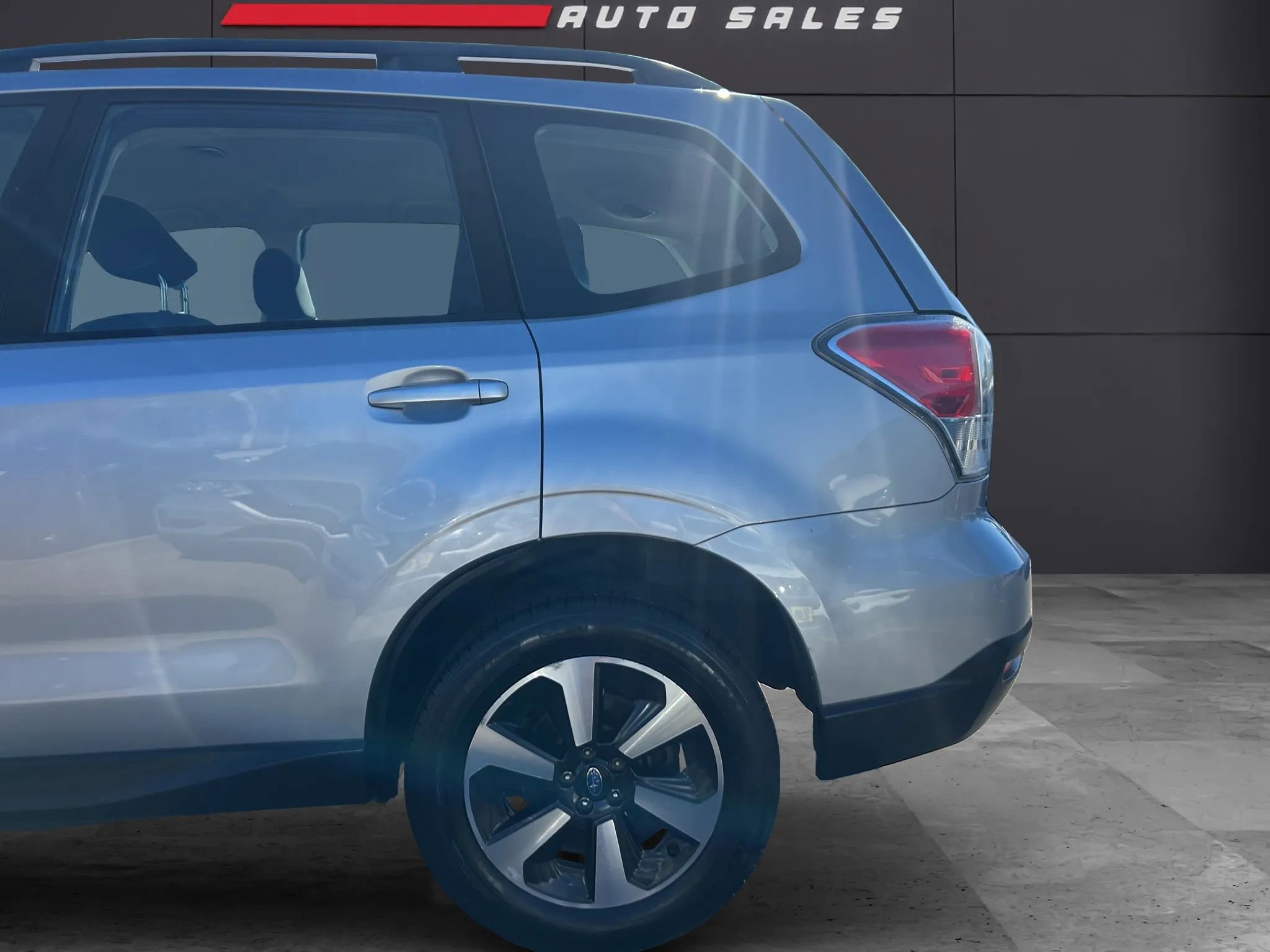 Used 2018 Subaru Forester 2.5i w/ Alloy Wheel Package image 10