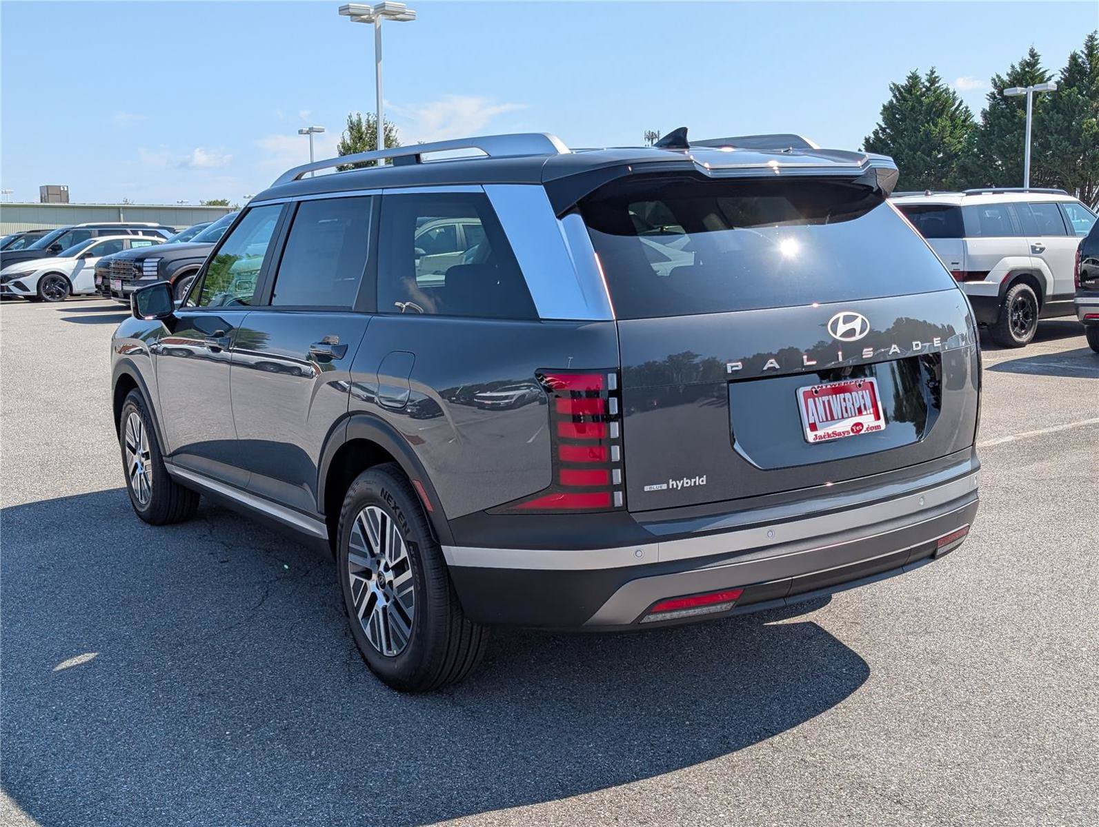 New 2026 Hyundai Palisade FWD Hybrid image 4