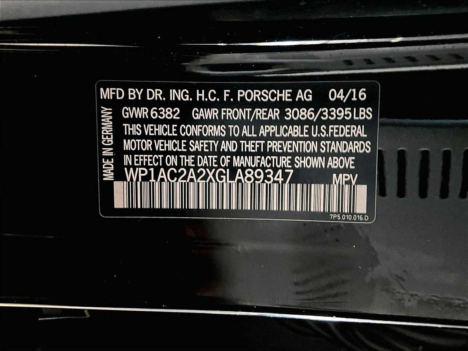 Used 2016 Porsche Cayenne Turbo image 37