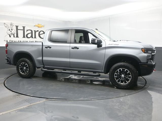 Used 2023 Chevrolet Silverado 1500 ZR2 w/ Technology Package AWD/4WD image 1
