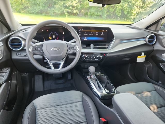 New 2026 Chevrolet Trax LT w/ Driver Confidence Package FWD image 20