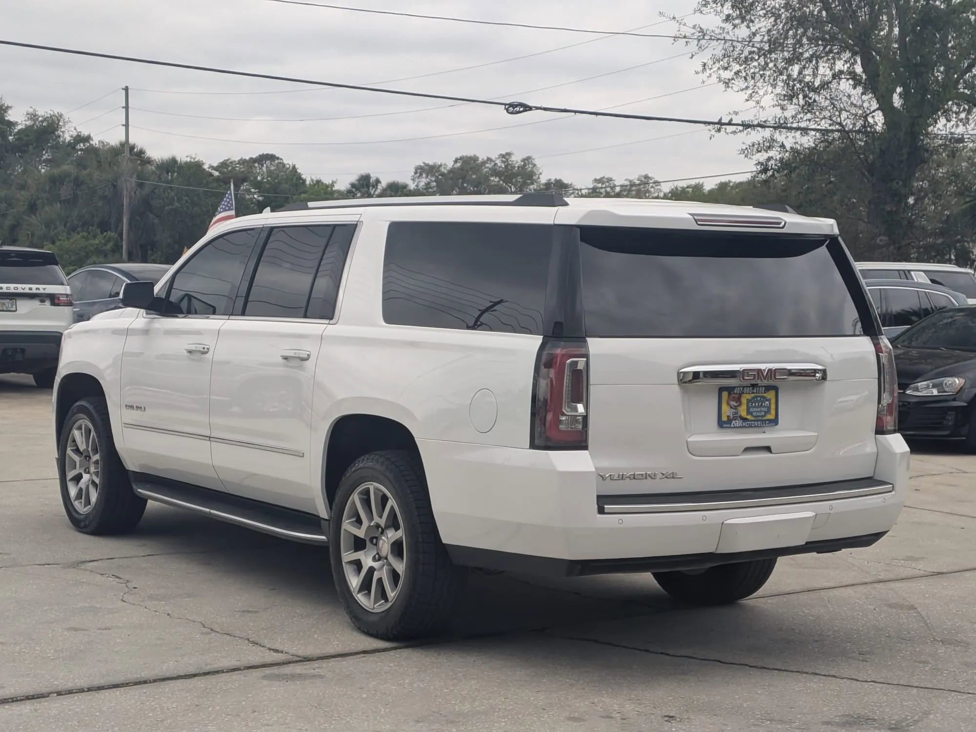 Used 2020 GMC Yukon XL Denali RWD image 2