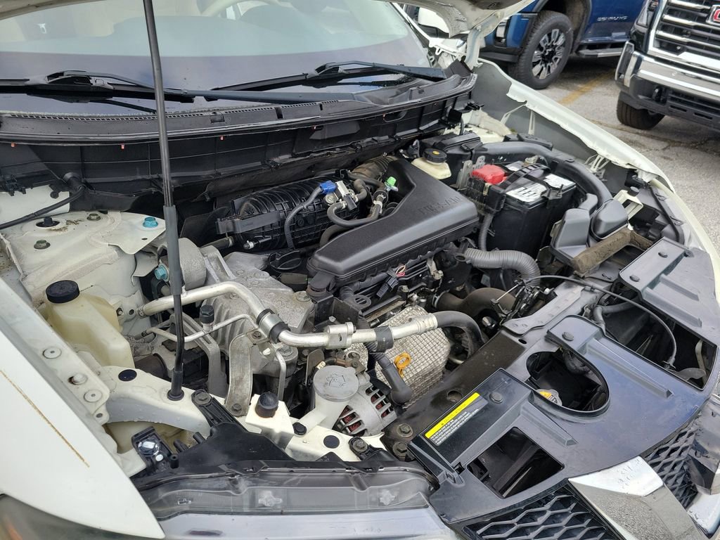 Used 2015 Nissan Rogue SV w/ SV Premium Package image 35