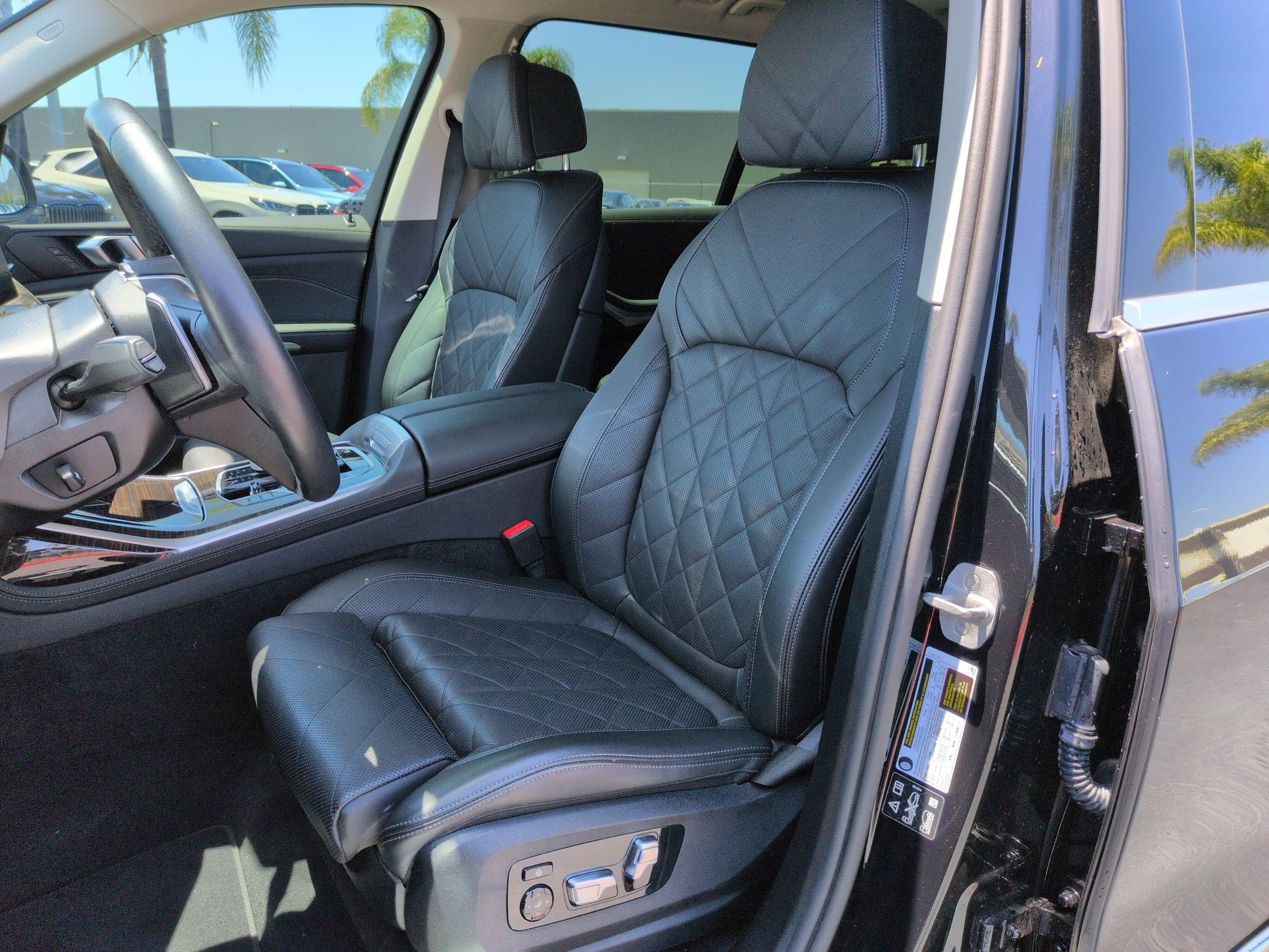 Certified 2024 BMW X7 xDrive40i AWD/4WD image 16