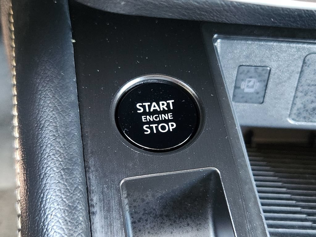 Certified 2025 Nissan Kicks SV AWD/4WD image 17