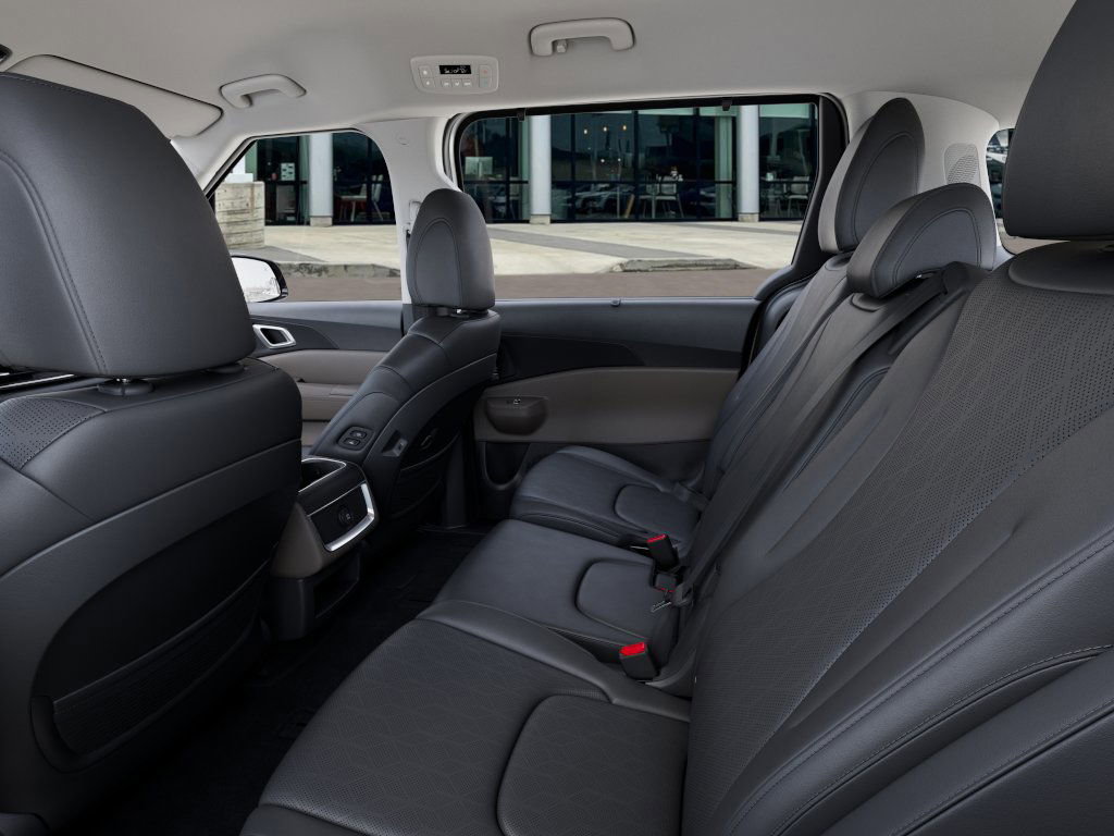 New 2026 Kia Carnival EX image 19