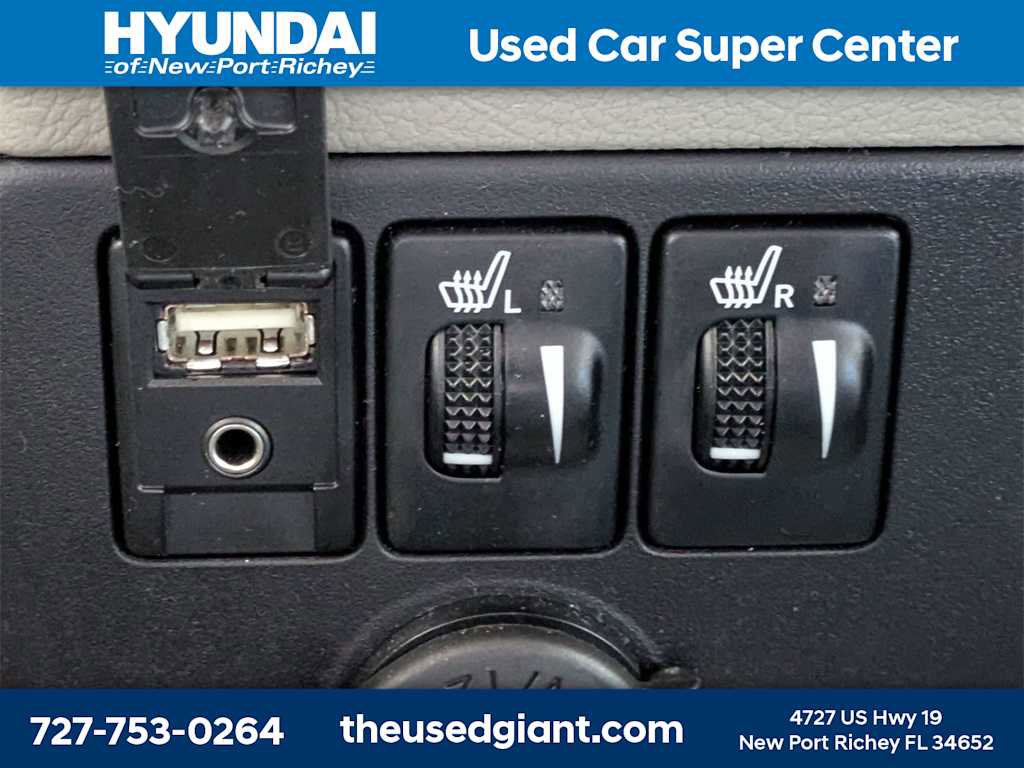 Used 2015 Toyota Sienna XLE image 30