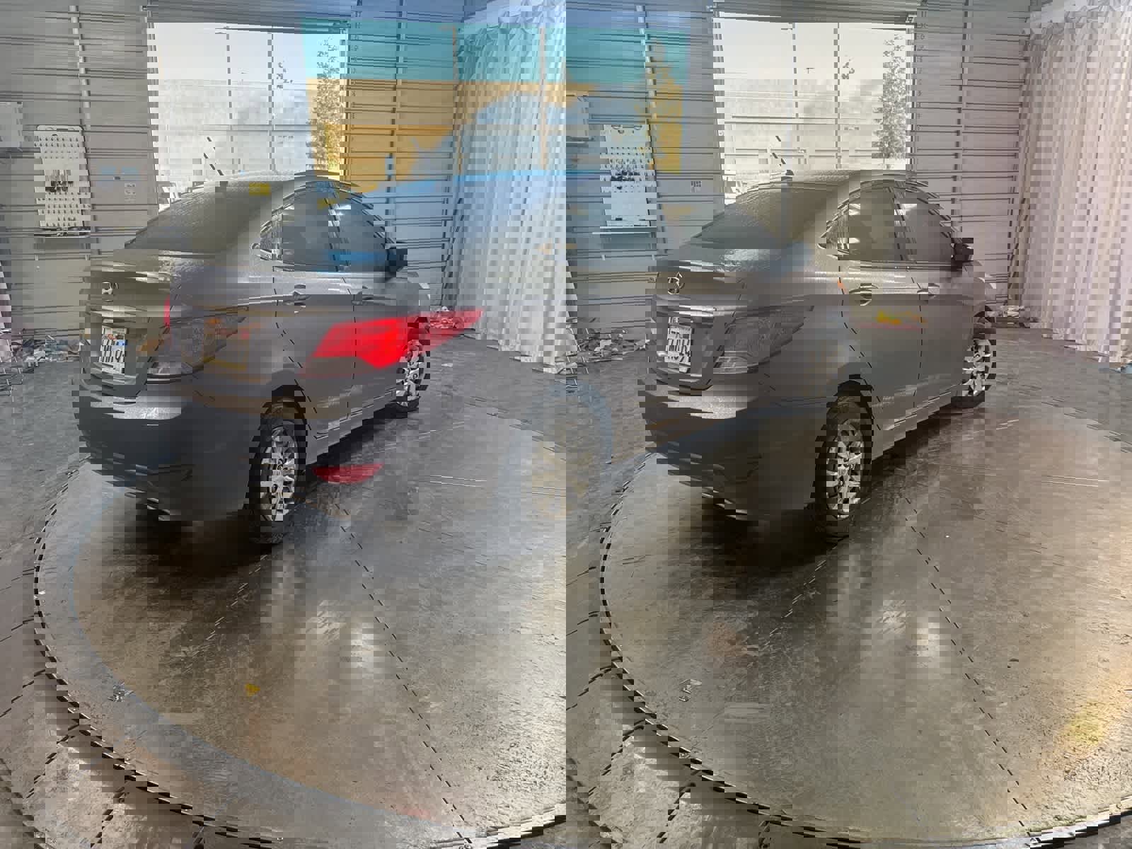 Used 2015 Hyundai Accent GLS image 5