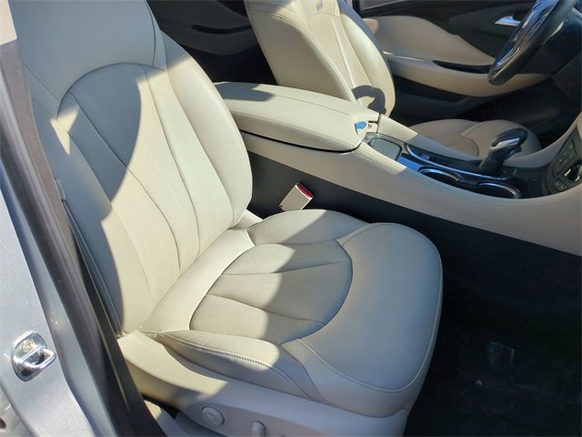 Used 2019 Buick Envision Essence image 24