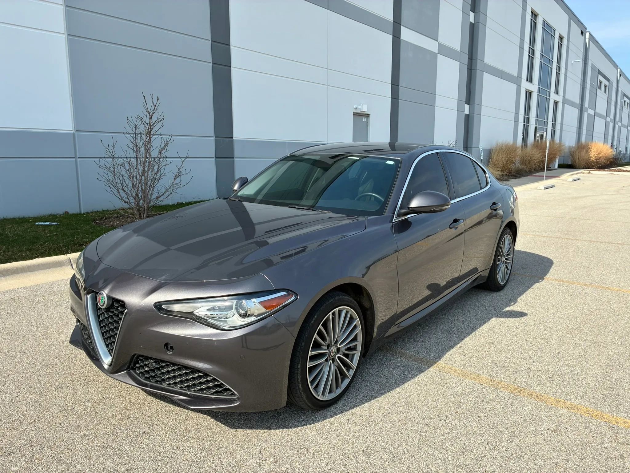 Used 2017 Alfa Romeo Giulia Ti image 9
