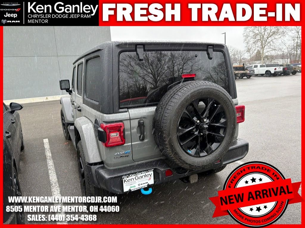 Used 2022 Jeep Wrangler Unlimited Sahara w/ Cold Weather Group image 8