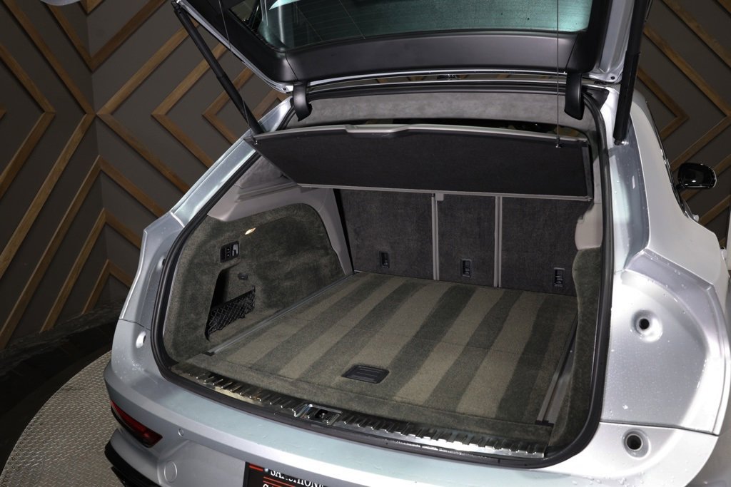 Used 2022 Bentley Bentayga image 21
