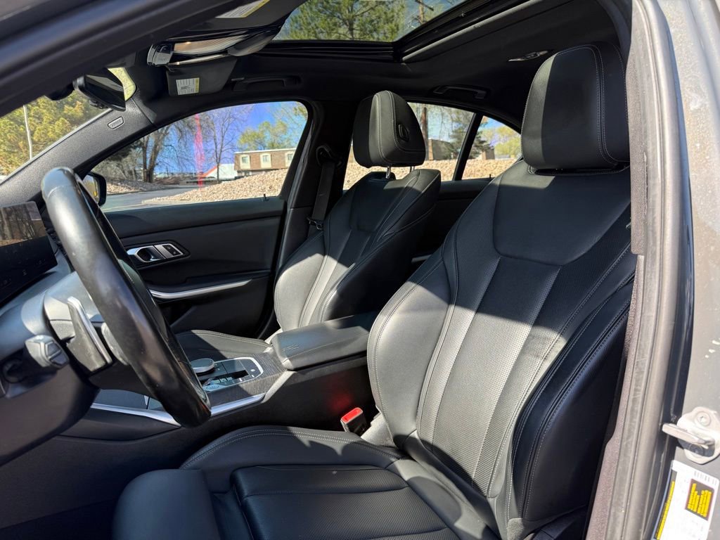 Used 2023 BMW M340i xDrive image 16