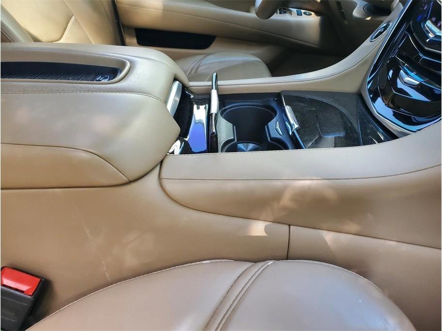 Used 2018 Cadillac Escalade ESV Platinum AWD/4WD image 45