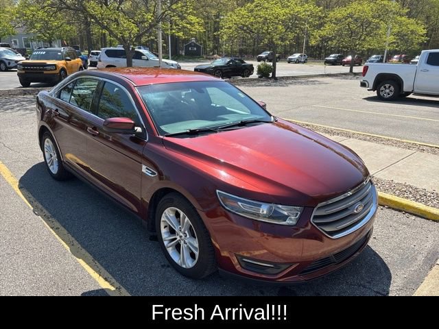 Used 2015 Ford Taurus SEL w/ Equipment Group 201A FWD image 5