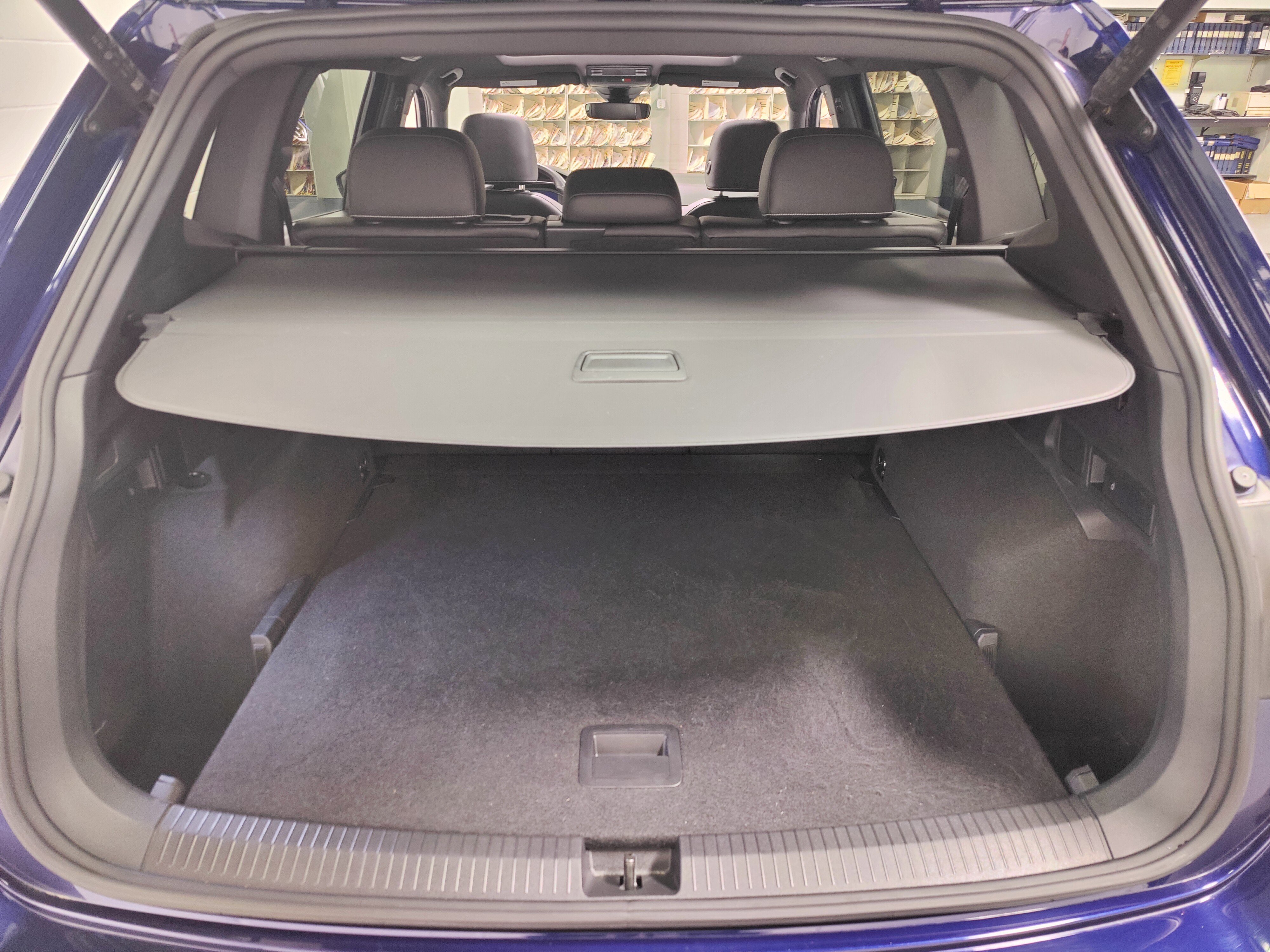 Used 2024 Volkswagen Tiguan SEL R-Line image 16