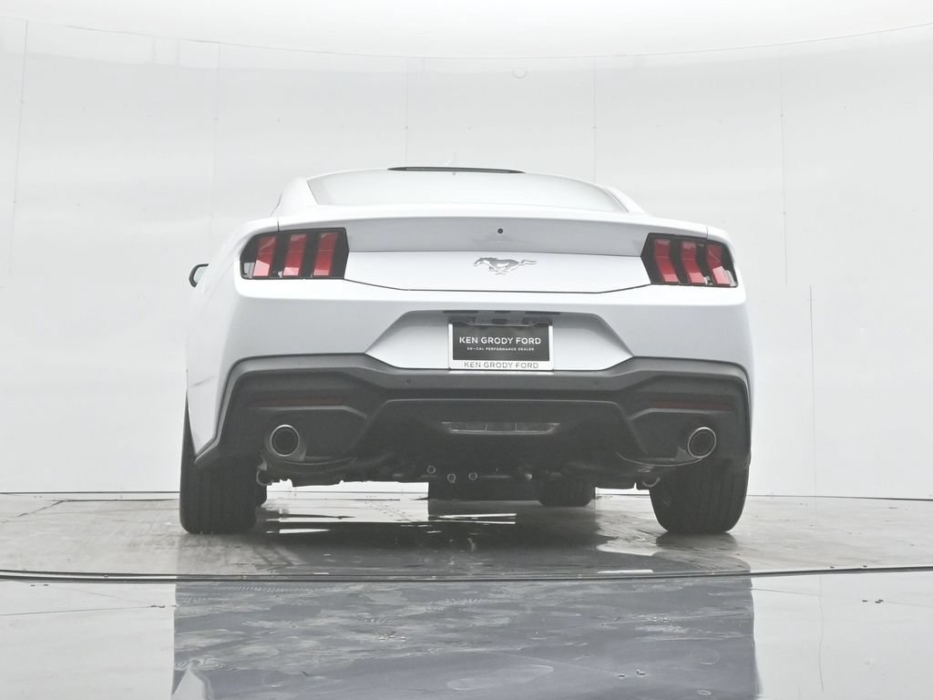 Used 2025 Ford Mustang Coupe RWD image 46