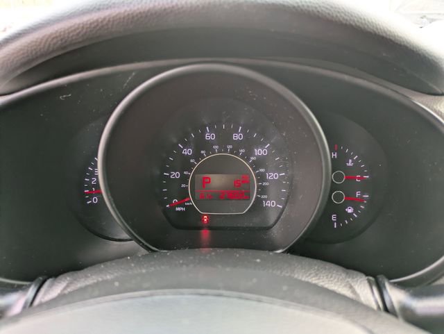 Used 2019 Kia Soul image 12