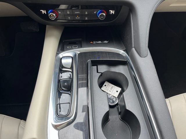 Used 2022 Buick Enclave Essence FWD image 34