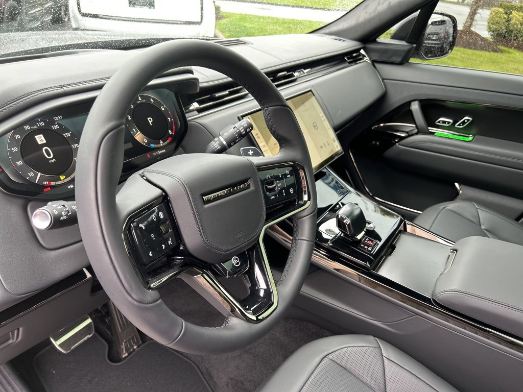 New 2025 Land Rover Range Rover Sport SV Edition Two image 12