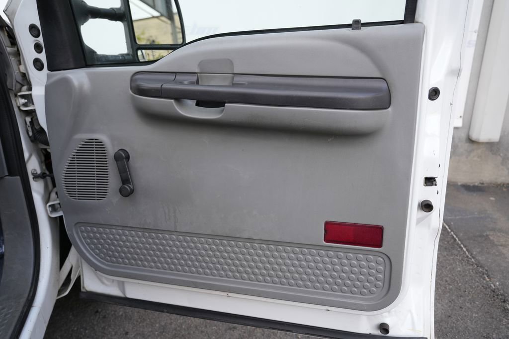 Used 2007 Ford F350 XL RWD image 29