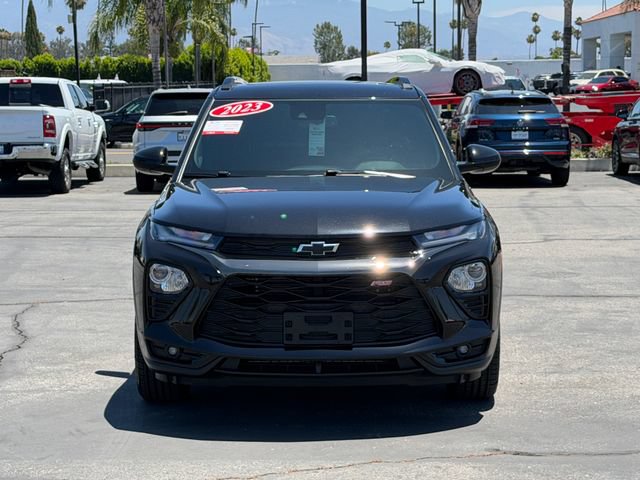 Used 2023 Chevrolet TrailBlazer RS w/ Sun and Liftgate Package FWD image 2
