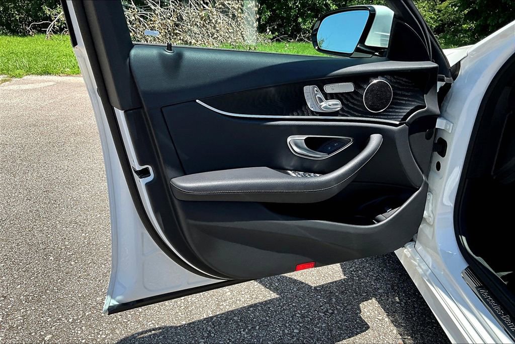 Used 2022 Mercedes-Benz E 350 Sedan image 24