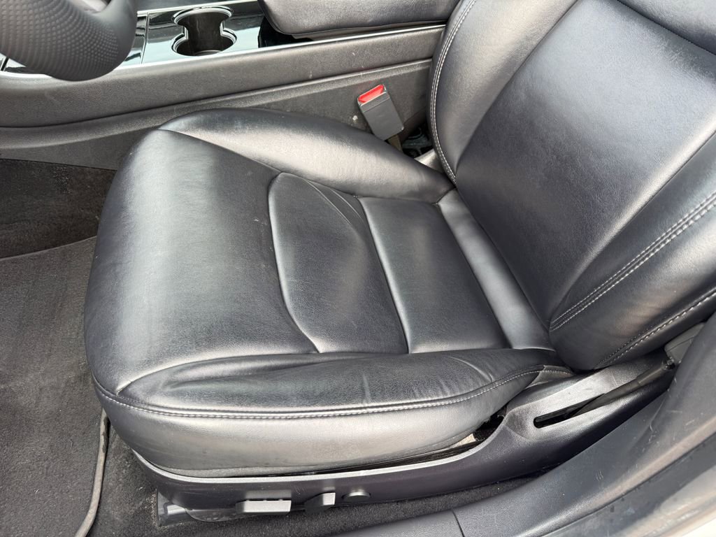 Used 2020 Tesla Model 3 Standard Range image 27