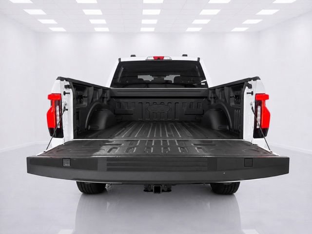 Used 2022 Ford F150 Lightning XLT AWD/4WD image 12