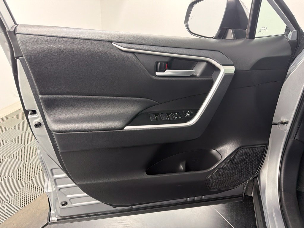 Certified 2025 Toyota RAV4 XLE w/ Weather Package AWD/4WD image 19