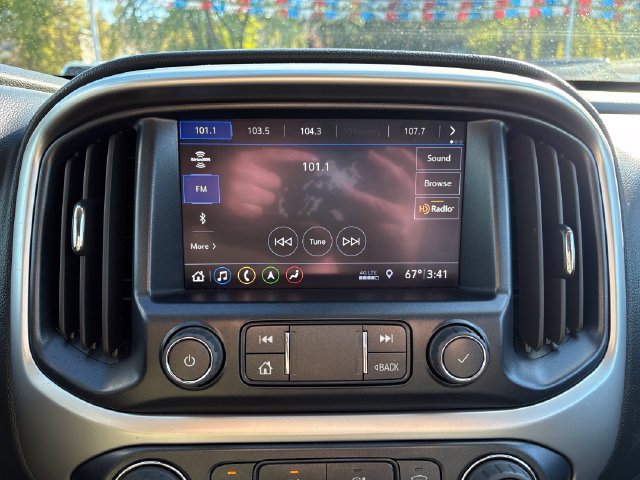 Used 2022 Chevrolet Colorado LT w/ Luxury Package AWD/4WD image 14