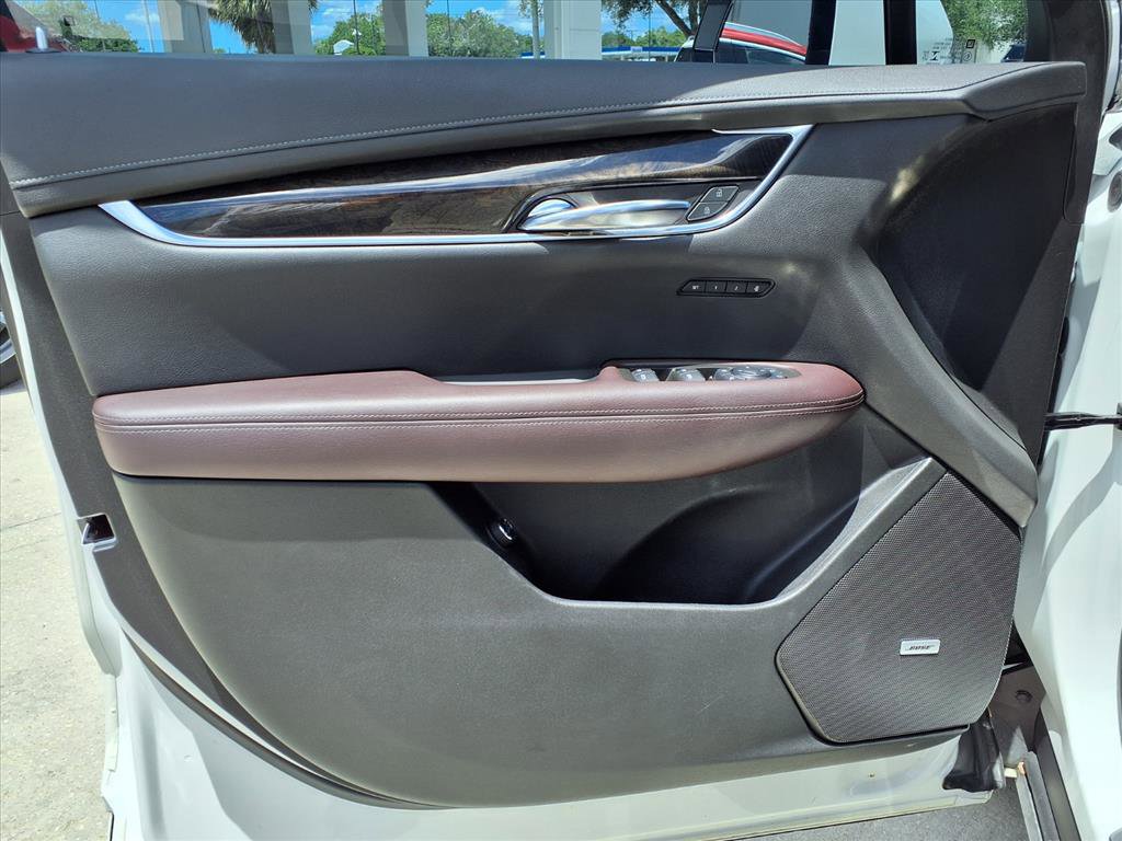 Used 2021 Cadillac XT6 Premium Luxury FWD image 22