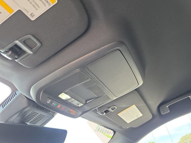 New 2026 Chevrolet Equinox LT w/ Safety and Technology Package FWD image 21
