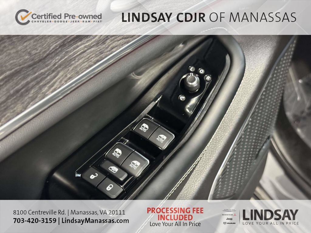 Used 2025 Jeep Grand Cherokee L Overland w/ Advanced Protech Group III AWD/4WD image 29