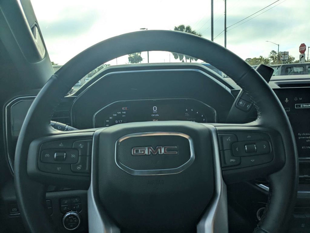 Used 2025 GMC Sierra 1500 SLT AWD/4WD image 22