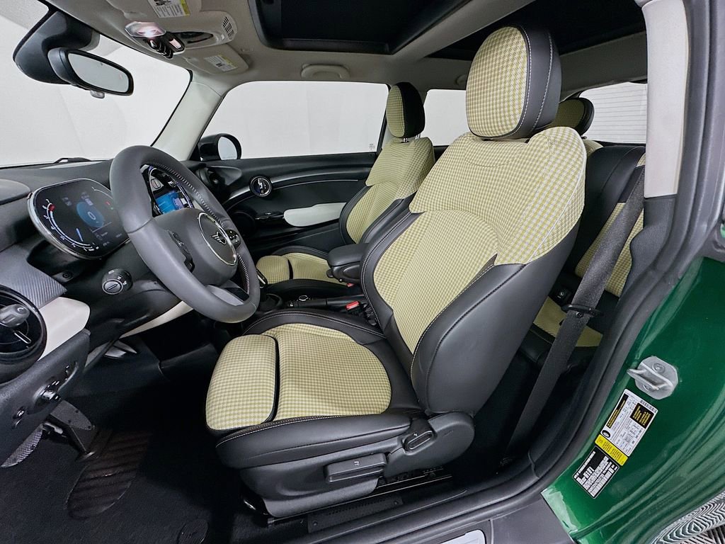 Certified 2024 MINI Cooper S image 21