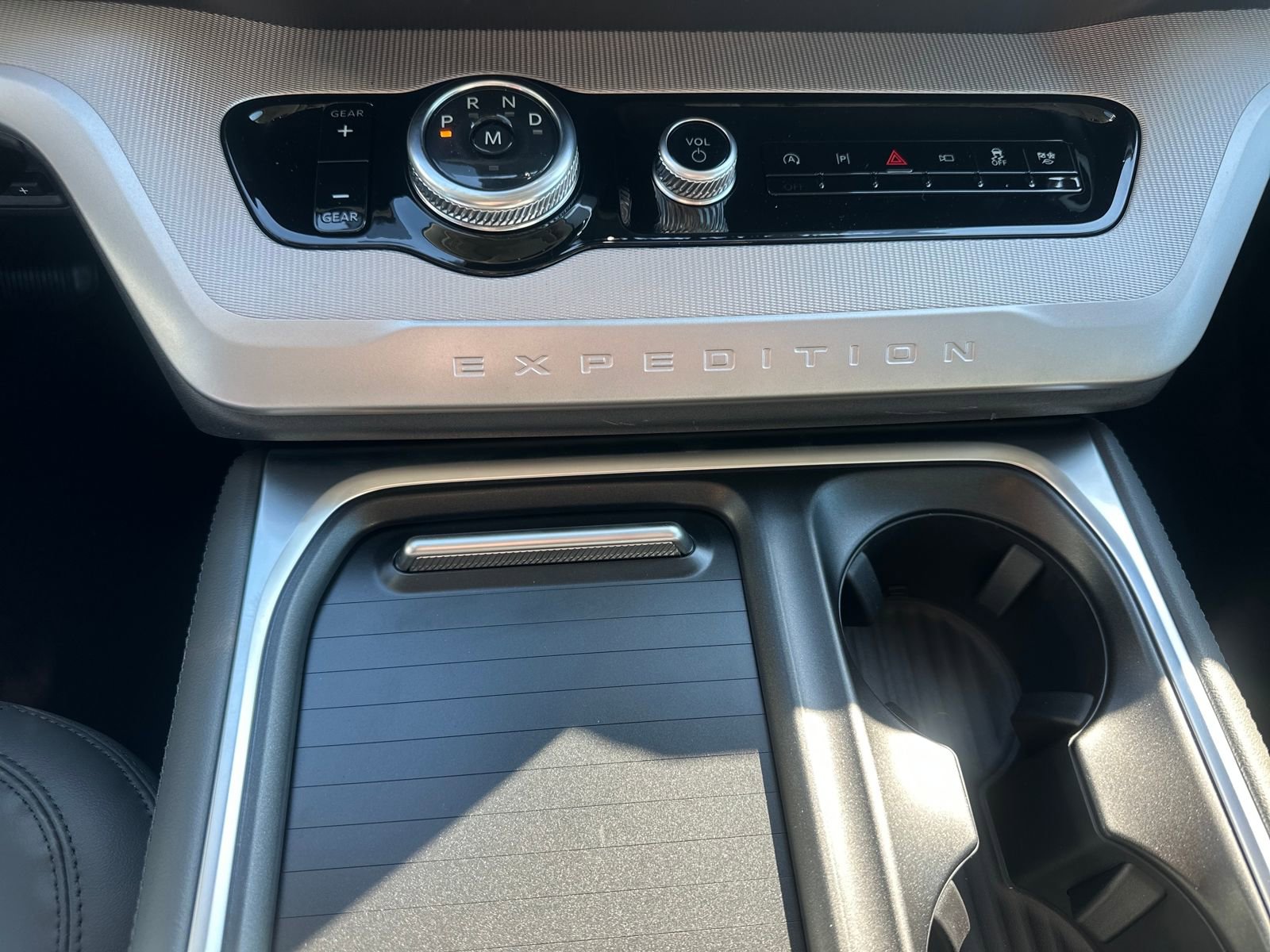 New 2026 Ford Expedition Max Active RWD image 18