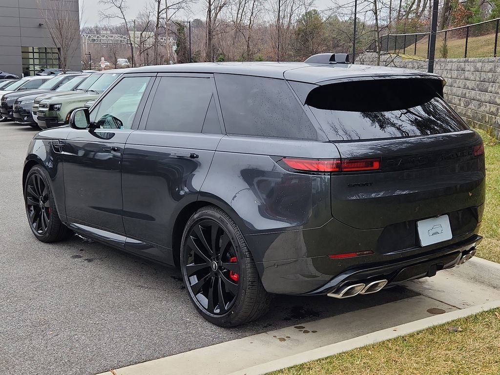 New 2025 Land Rover Range Rover Sport Dynamic SE image 12