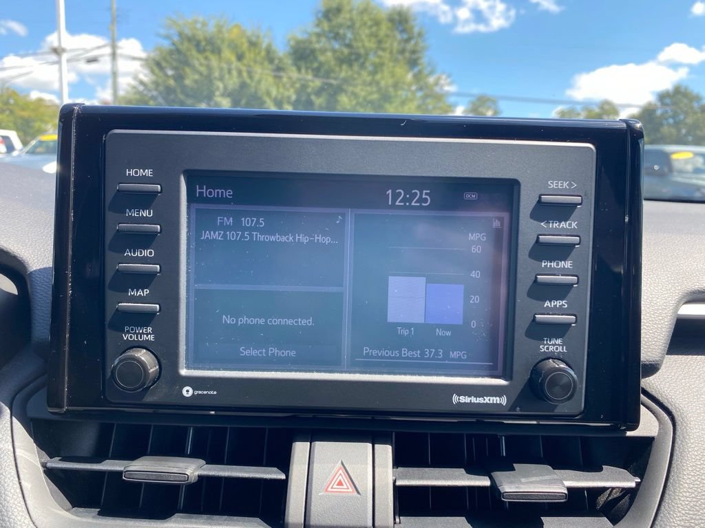 Used 2022 Toyota RAV4 XLE AWD/4WD image 23