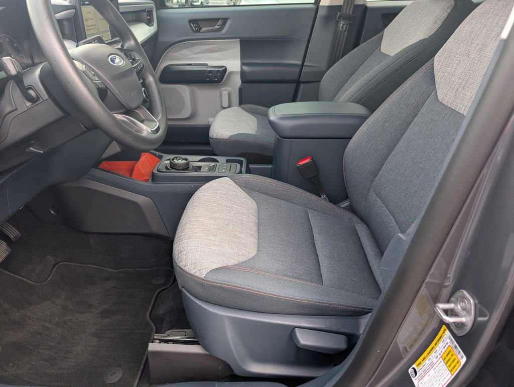 Used 2023 Ford Maverick XLT image 11