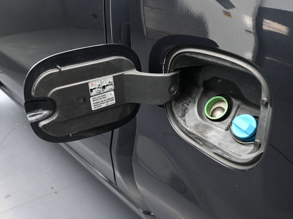 Used 2023 Chevrolet Silverado 1500 RST image 33