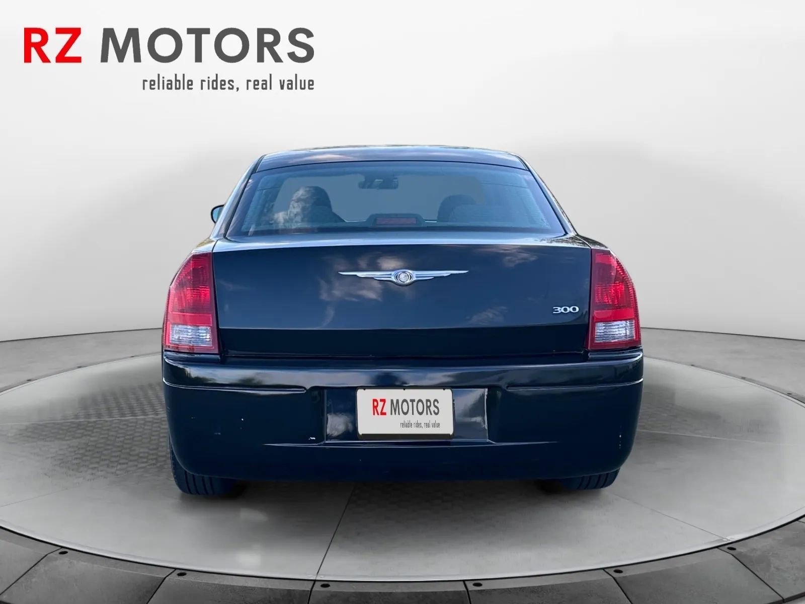 Used 2007 Chrysler 300 image 4