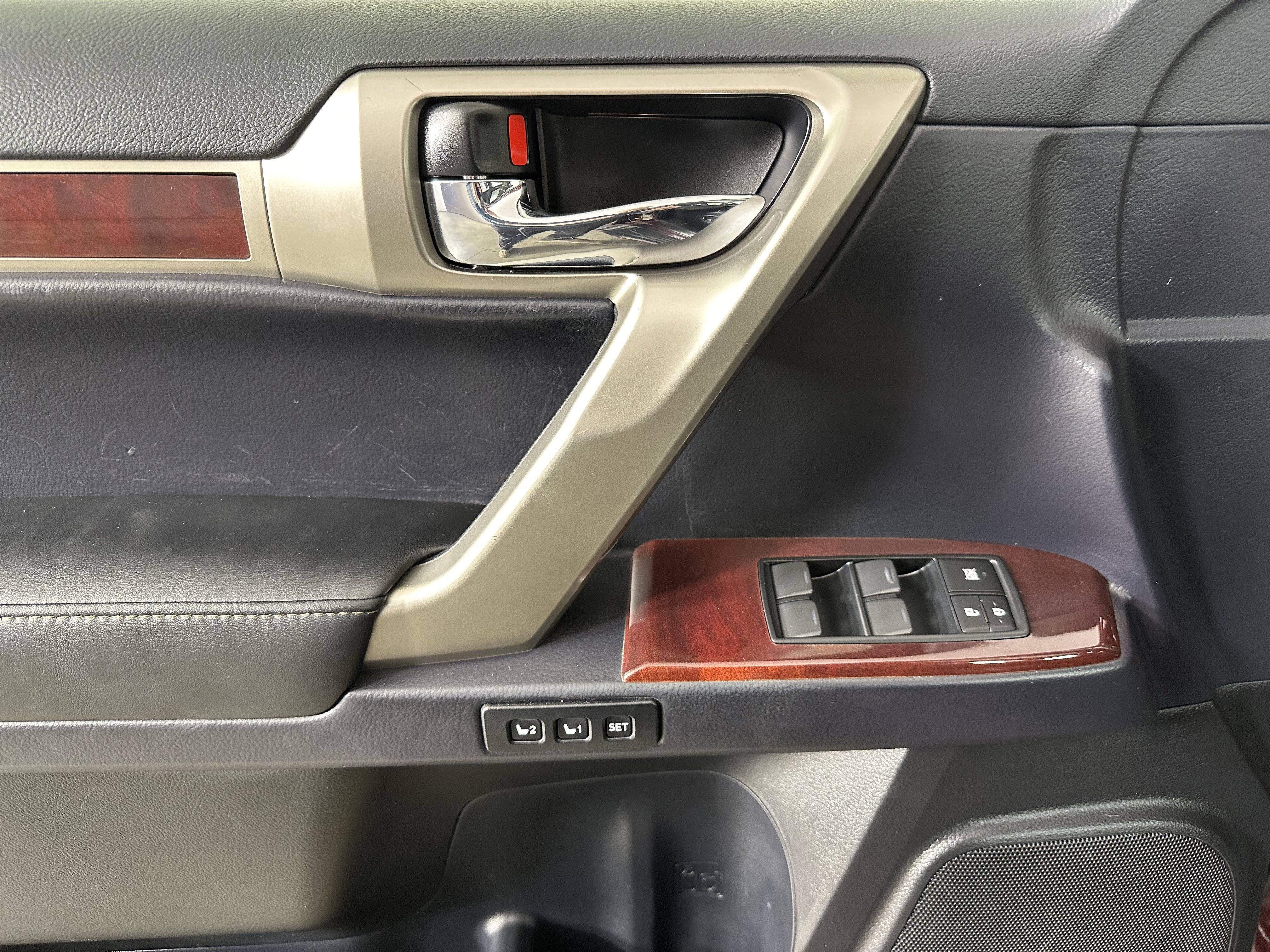 Used 2017 Lexus GX 460 Luxury image 30