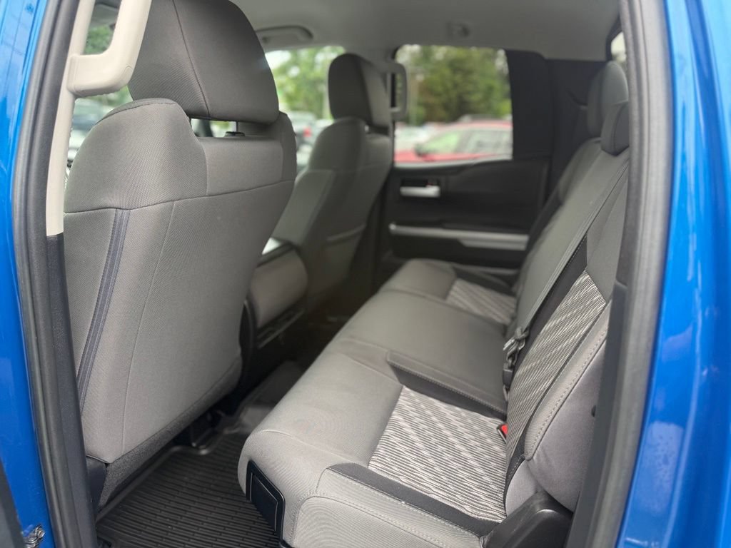 Certified 2018 Toyota Tundra SR5 AWD/4WD image 16