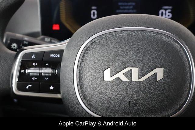 Used 2025 Kia Sorento LX FWD image 8