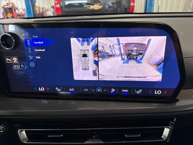 New 2027 Chevrolet Traverse LT w/ Driver Confidence Package AWD/4WD image 33